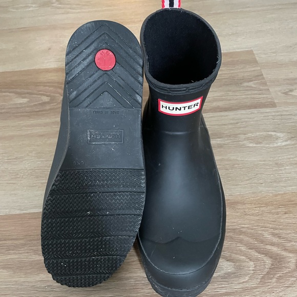 Ankle length hunter rain boots - Picture 2 of 3